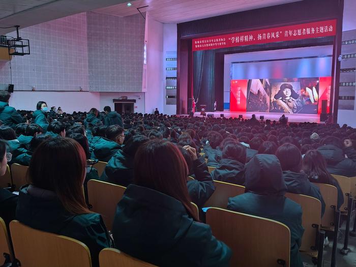 观众席右后方.jpg